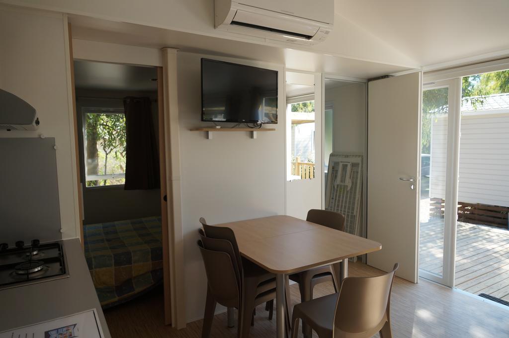 Camping Les Castors Calvi  Bagian luar foto