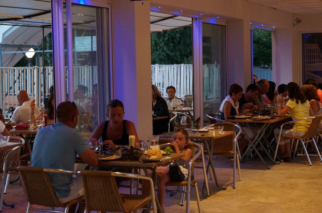 Camping Les Castors Calvi  Bagian luar foto