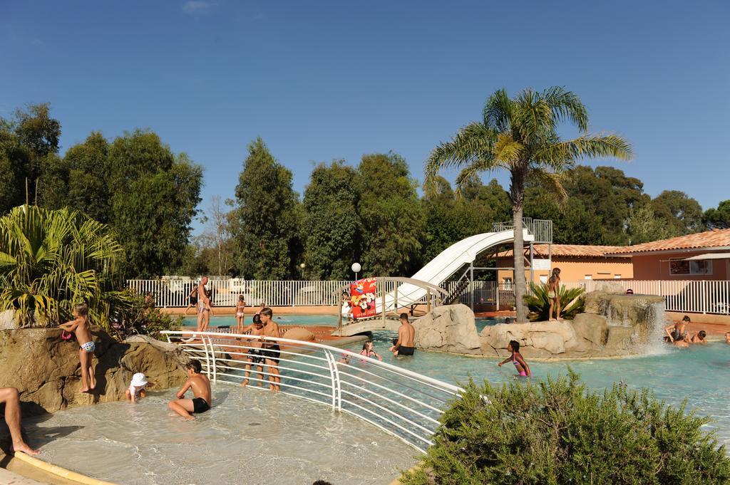 Camping Les Castors Calvi  Bagian luar foto