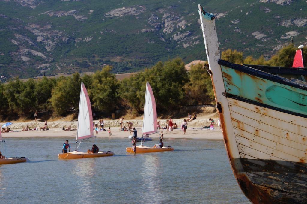 Camping Les Castors Calvi  Bagian luar foto